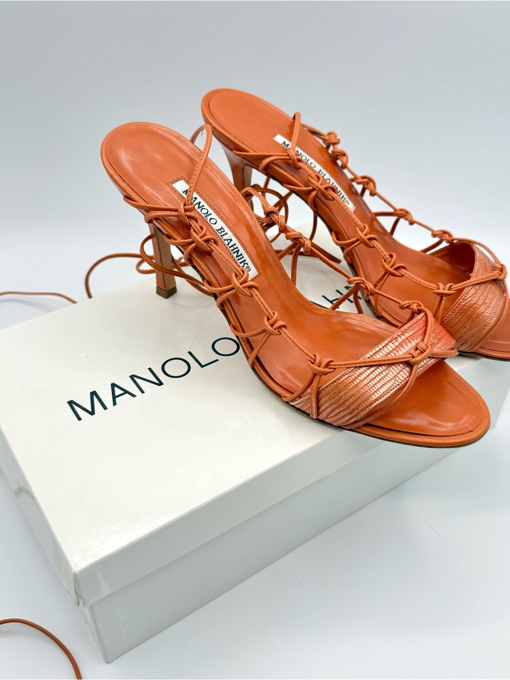 Manolo Blahnik orange knotted, strappy heel sandals, size 38 - Picture 7 of 7